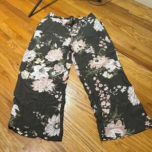 Loft floral lightweight pants size Medium